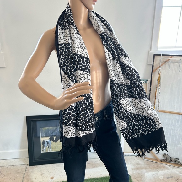 New Scarf: Rio De Janeiro, Brazil, Copacabana - Picture 3 of 12